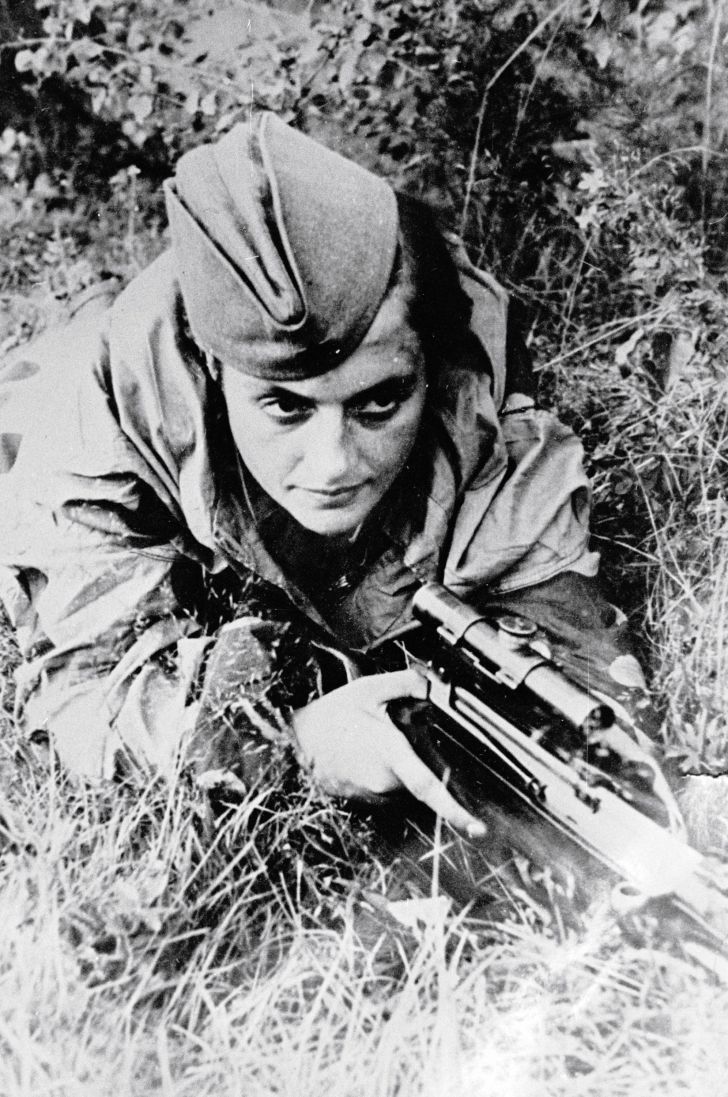 Soviet sniper Lyudmila Pavlichenko in 1942
