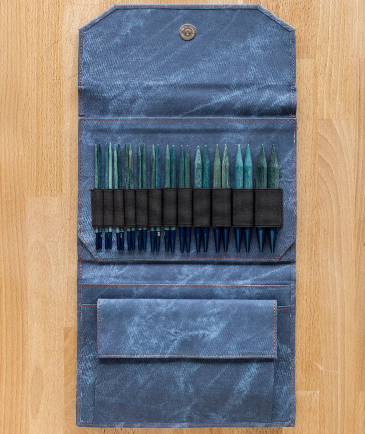 Lykke indigo interchangeable knitting needles set from Churchmouse Yarns Lykke indigo interchangeable knitting needles set from Churchmouse Yarns
