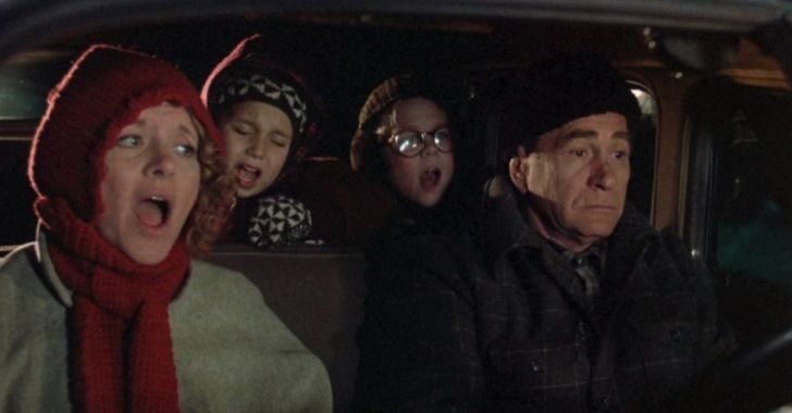 Peter Billingsley, Melinda Dillon, Darren McGavin, and Ian Petrella in A Christmas Story (1983)