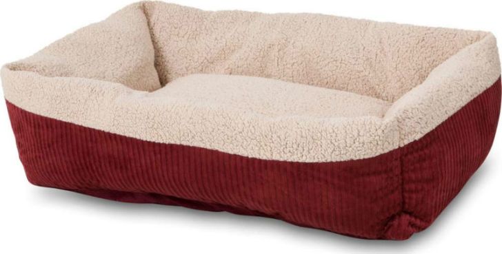 A front view of the Aspen self-warming pet bed