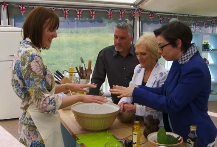 Sue Perkins, Mary Berry, Paul Hollywood, and Frances Quinn in 'The Great British Bake Off'