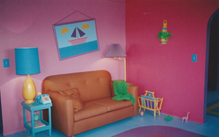 A look at the Simpsons' house living room