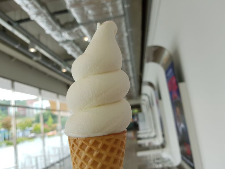 image of a soft serve ice cream cone