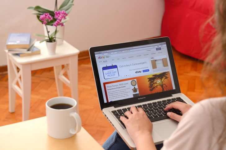 laptop showing ebay website