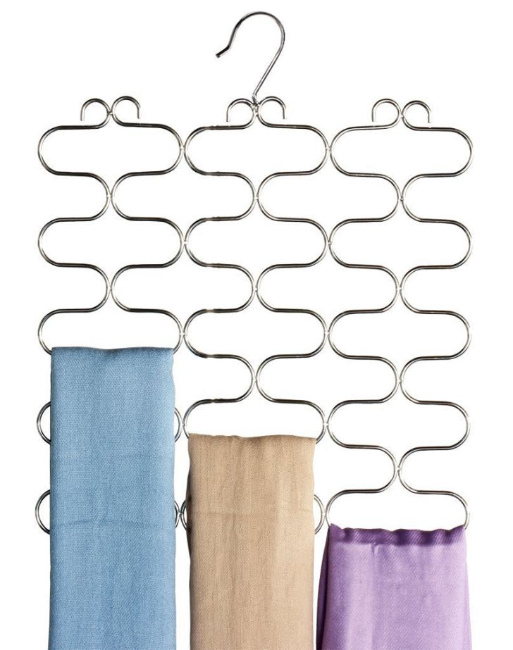23 Loop Scarf Organizer