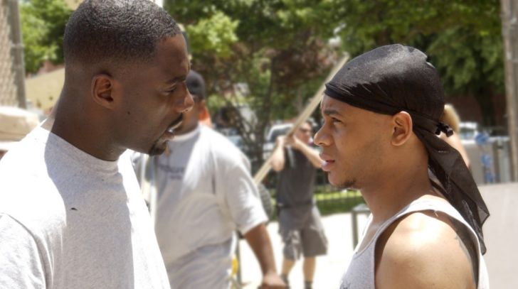 Idris Elba and J.D. Williams in The Wire (2002)