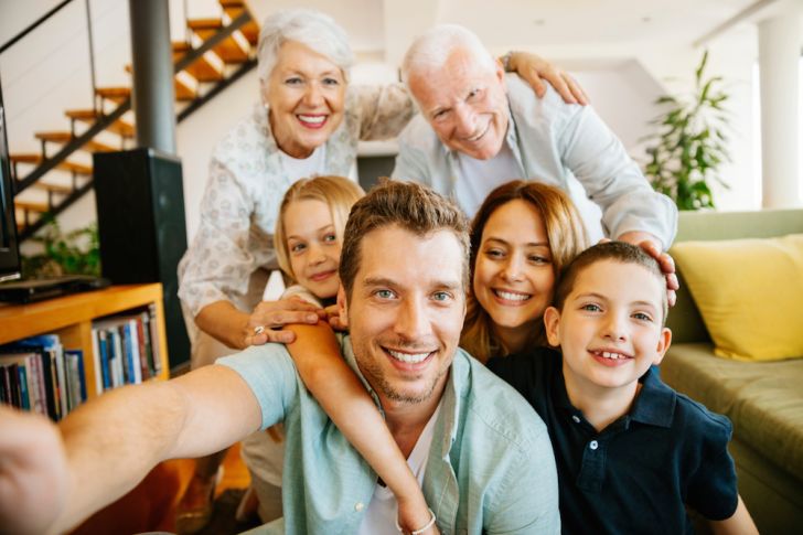Family photo selfie