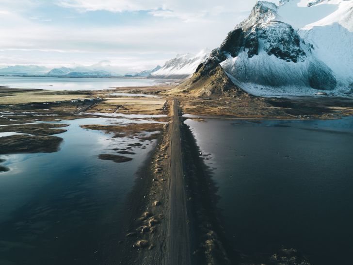 German photography community EyeEm has announced 100 finalists for their 2017 photo contest, including 20 shots of the great outdoors.