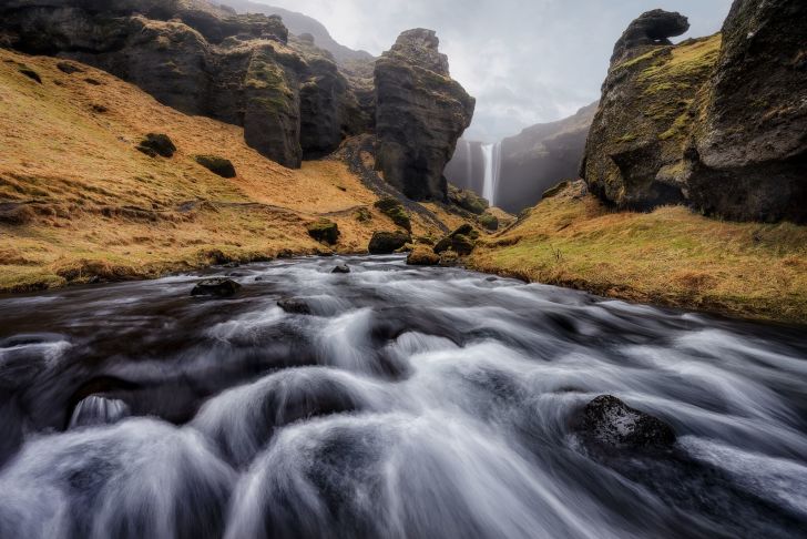 German photography community EyeEm has announced 100 finalists for their 2017 photo contest, including 20 shots of the great outdoors.