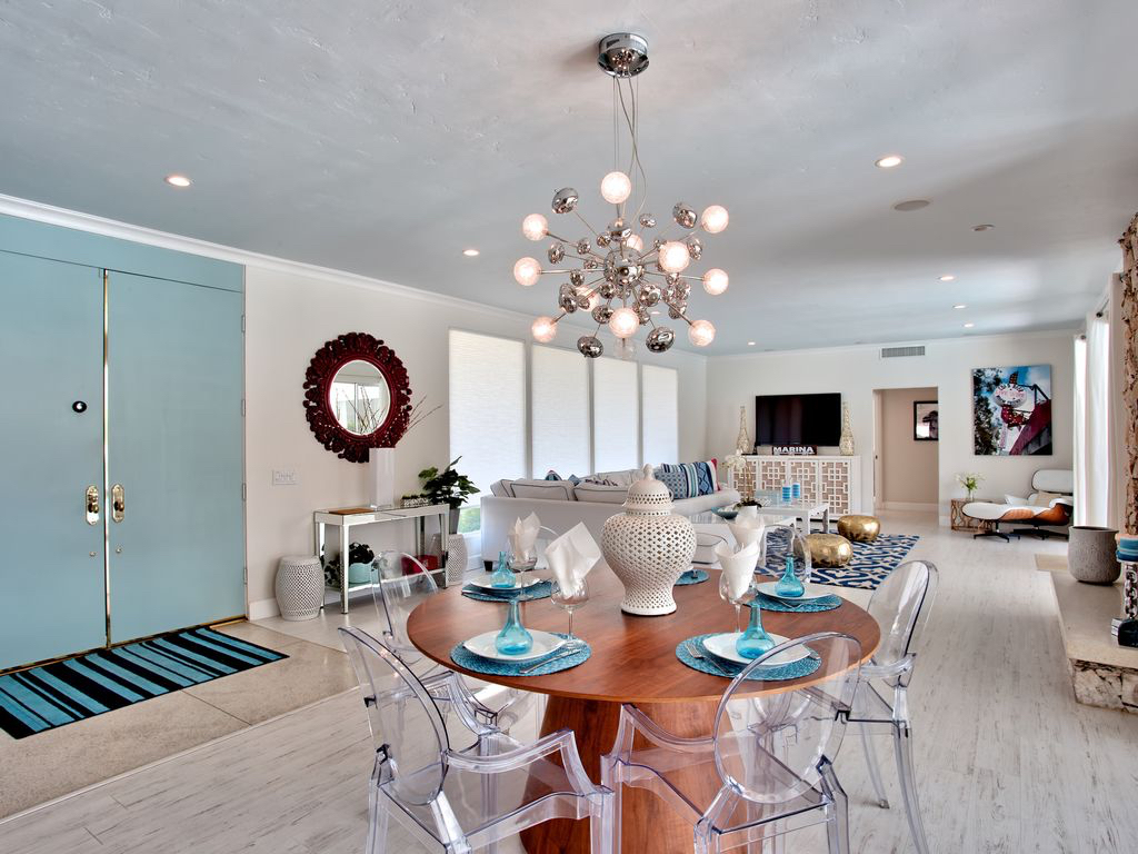 A dining area