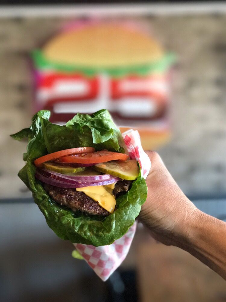 low carb burger at burger 25